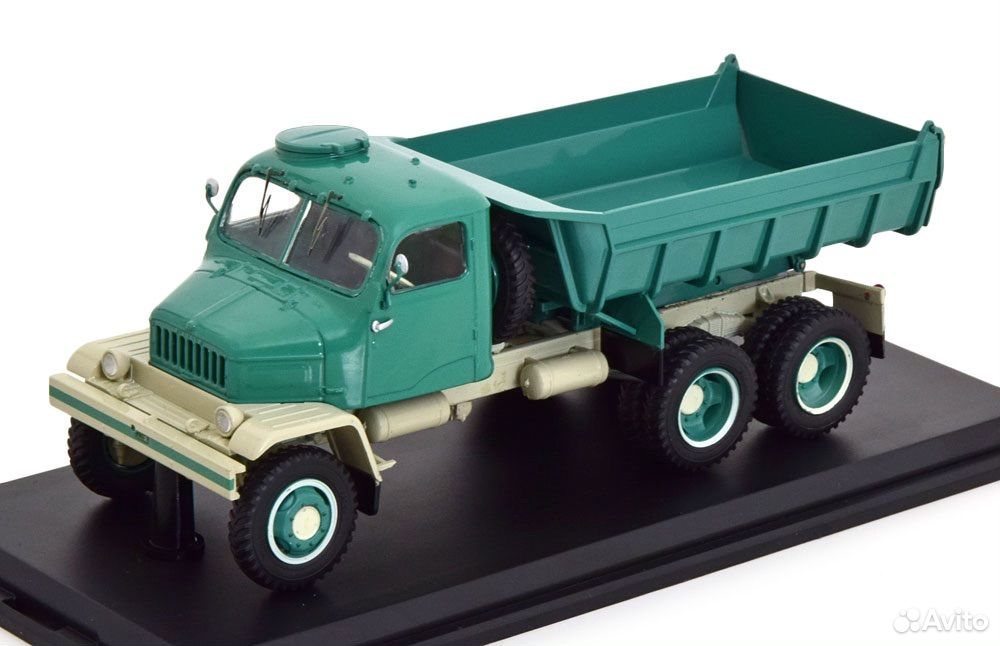Коллекционная модель самосвала Praga V3S S1 6х6 1953 Green 1:43