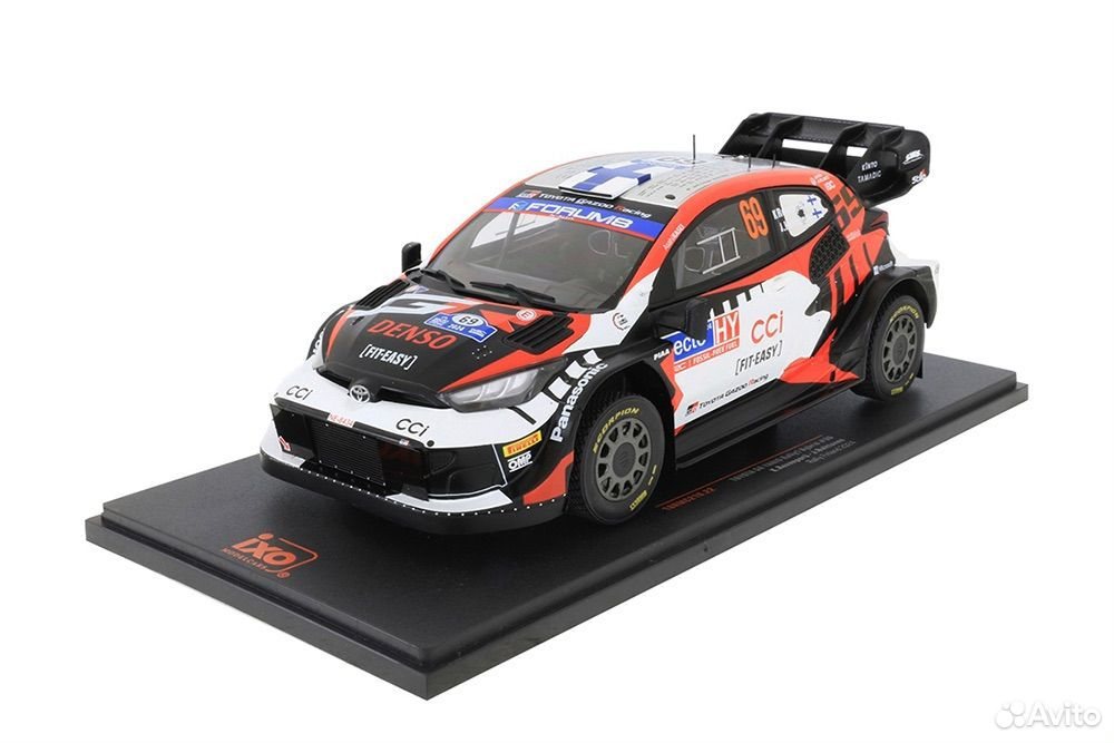 Коллекционная модель Toyota GR Yaris Rally1 Hybrid #69 2024 1:18