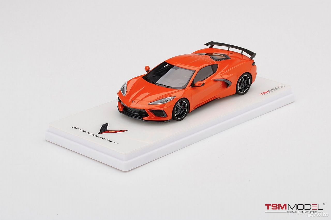 Коллекционная модель Chevrolet Corvette Stingray C8 2020 1:43