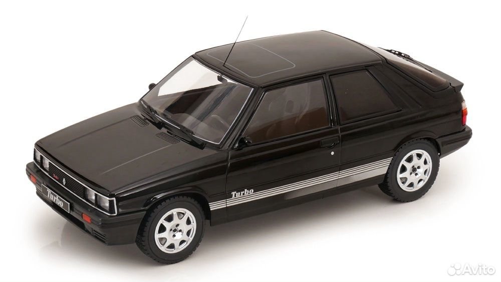 Коллекционная модель Renault 11 Turbo Custom 1987 Black 1:18 IXO