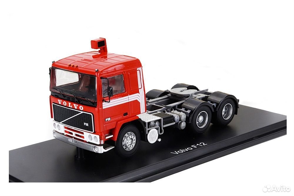 Коллекционная модель седельного тягача Volvo F12 1977 Red 1:43