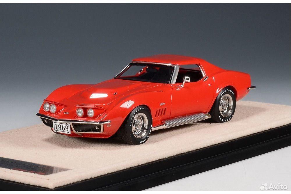 Коллекционная модель Chevrolet Corvette Stingray L88 1969 1:43