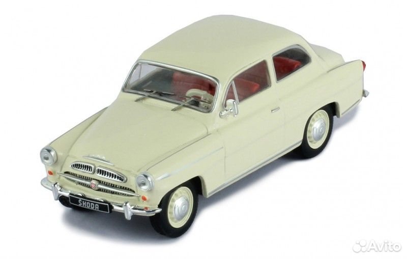 Коллекционная модель Skoda 440 Spartak 1955 Beige 1:43 IXO