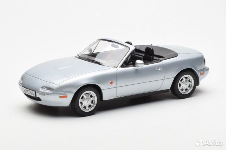 Коллекционная модель Mazda MX-5 1989 Silver 1:18 Norev
