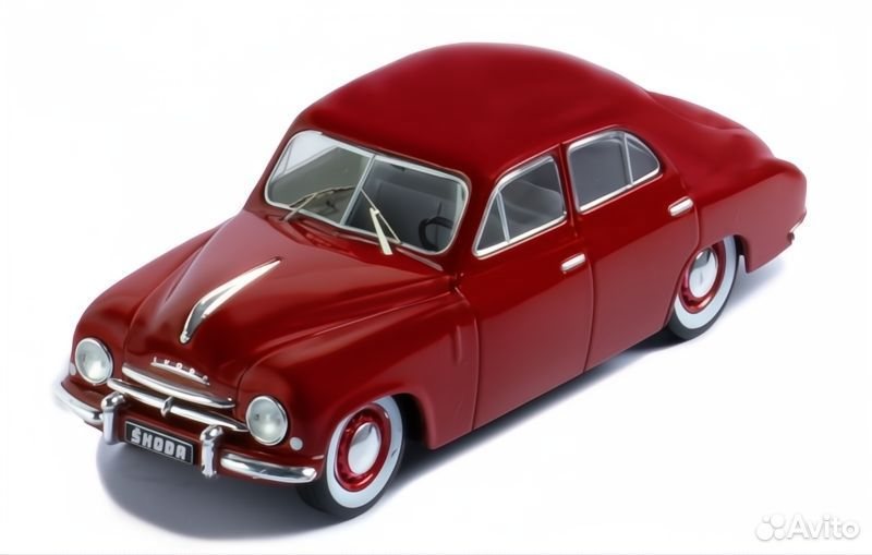 Коллекционная модель Skoda 1200 1952 Dark Red 1:43 IXO