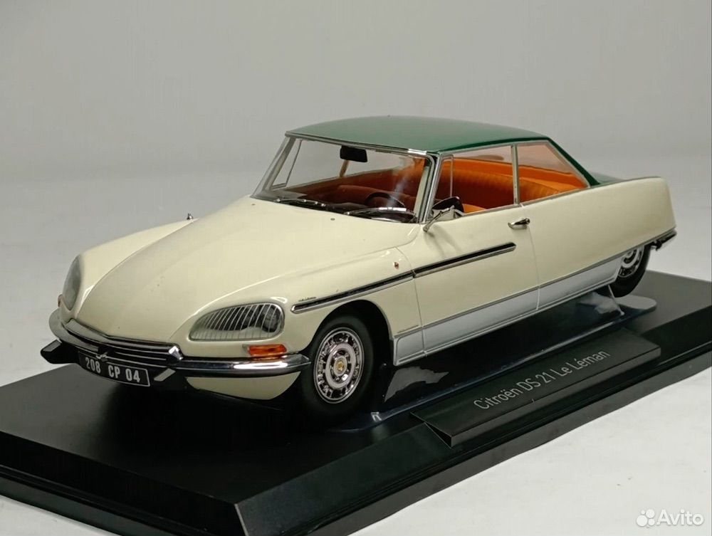 Коллекционная модель Citroen DS 21 Le Leman 1968 1:18 Norev