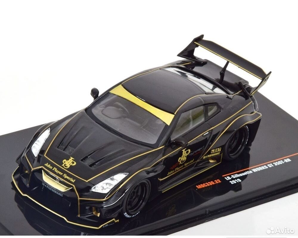 Коллекционная модель Nissan 35GT-RR LB-Silhoue GT 2019 1:43 IXO