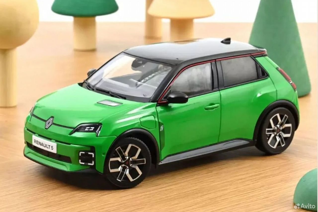 Коллекционная модель Renault 5 E-Tech Electric 2024 1:18 Norev