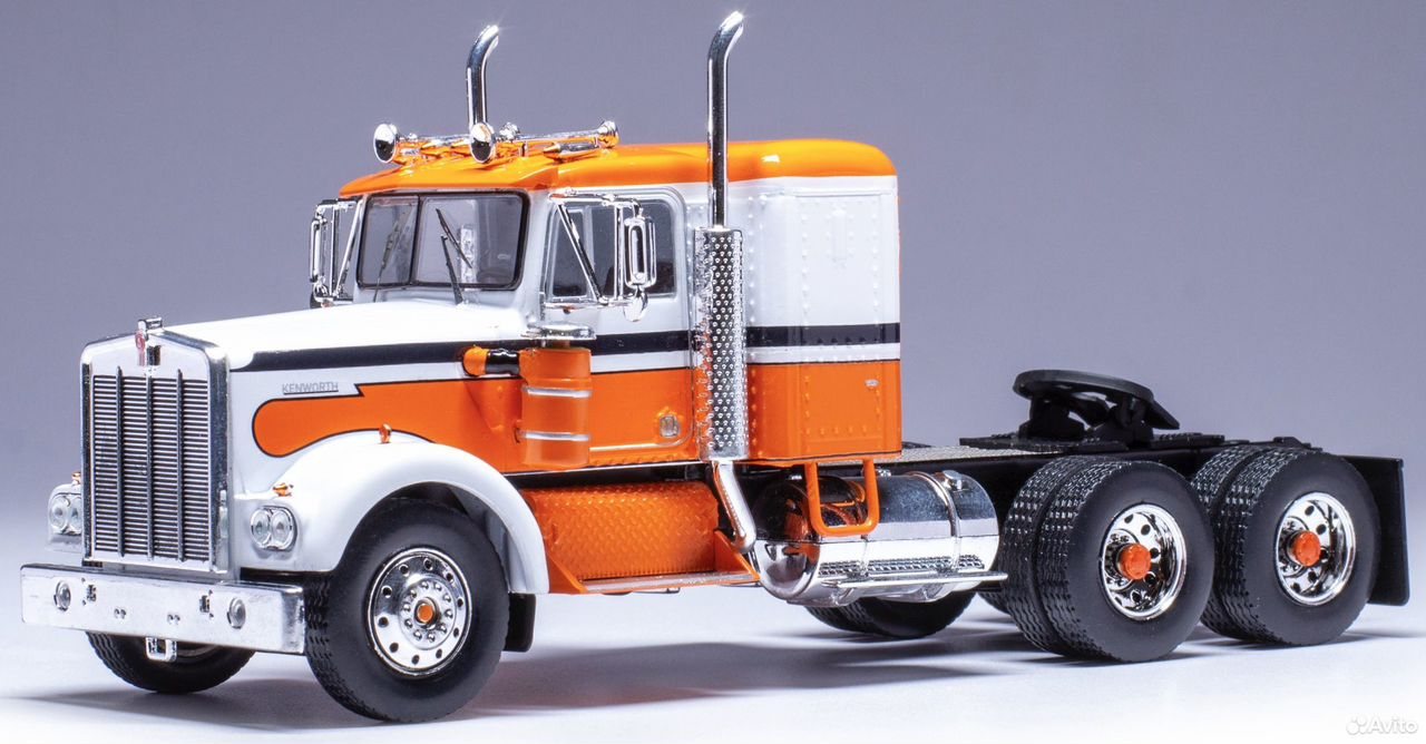 Коллекционная модель тягача Kenworth W925 1970 1:43 IXO