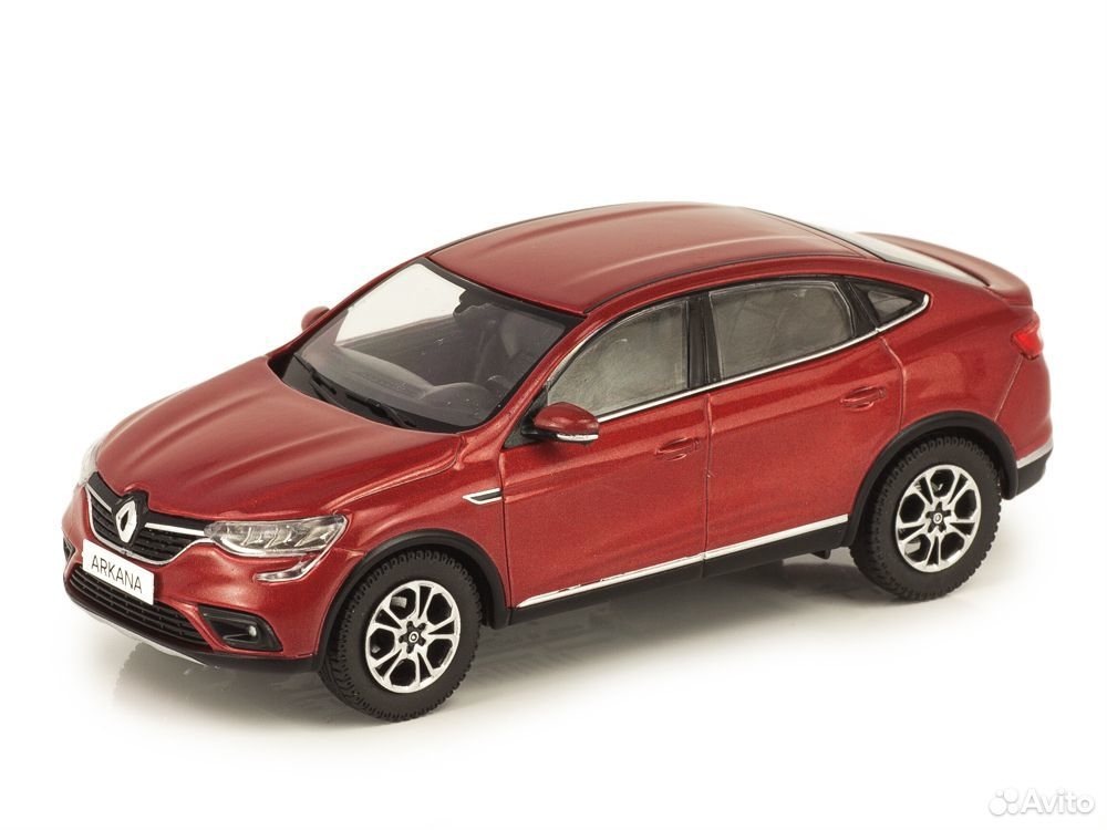 Коллекционная модель Renault Arkana 2019 в двух цветах 1:43 IXO