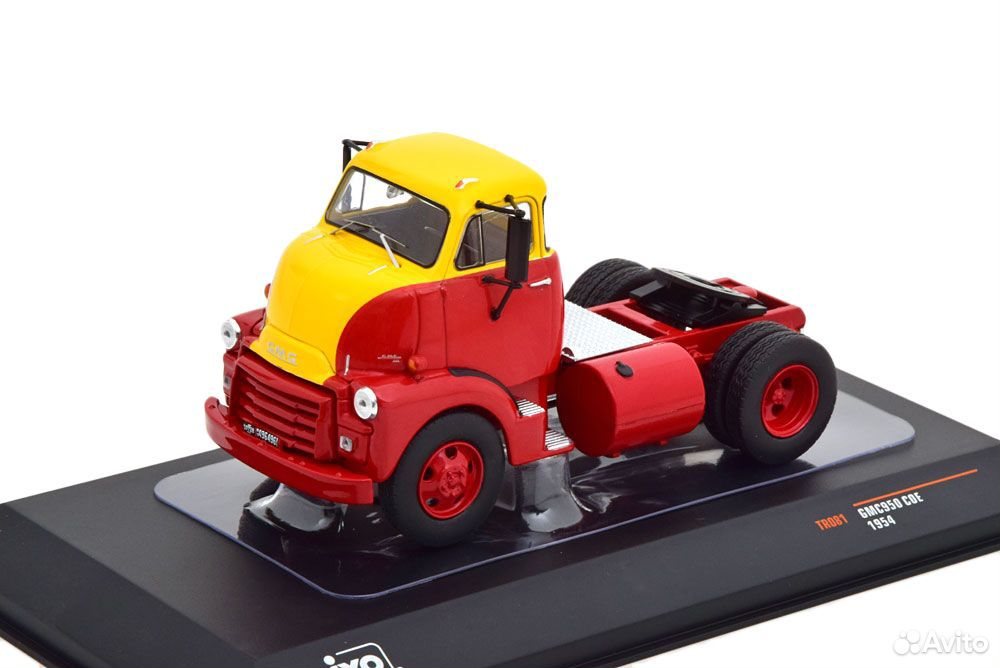 Коллекционная модель тягача GMC 950 COE 1954 Red/Yellow 1:43 IXO