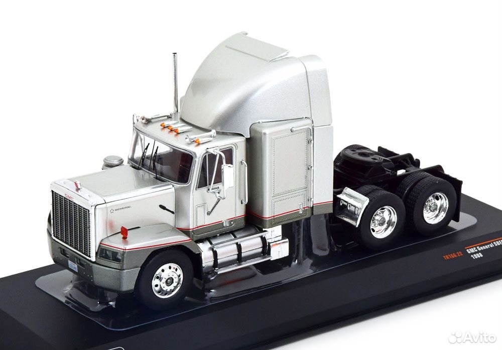Коллекционная модель тягача GMC General sbfa 1988 Silver 1:43 IXO