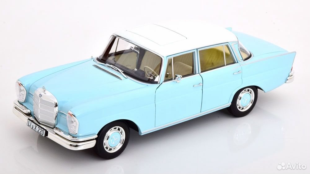 Коллекционная модель Mercedes-Benz 220S (W111) 1965 1:18 Norev