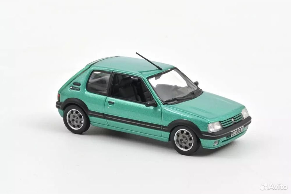 Коллекционная модель Peugeot 205 GTI 1990 1:43 Norev