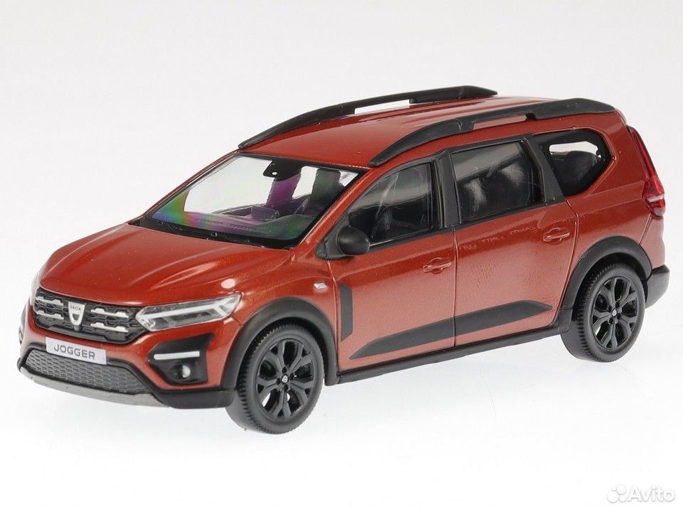 Коллекционная модель Dacia Jogger 2022 (3 цвета) 1:43 Norev