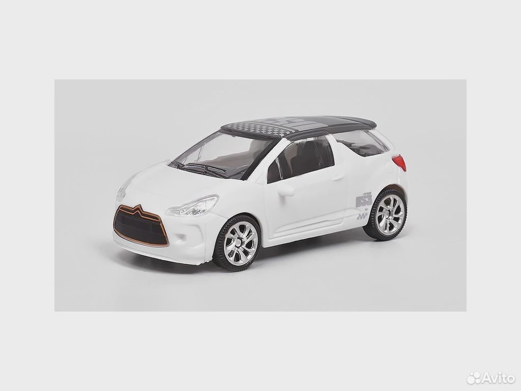 Коллекционная модель Citroen DS3 рестайлинг 2016 Pearl White 1:43