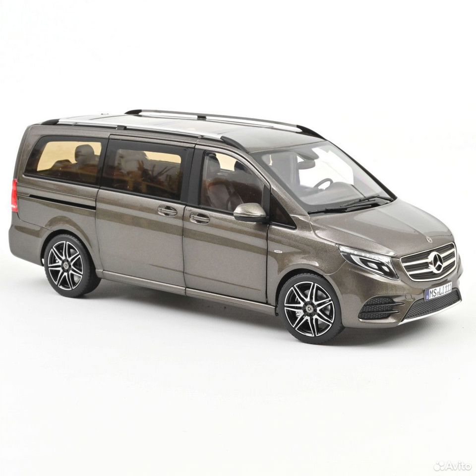 Коллекционная модель Mercedes-Benz V-Class AMG-Line 2018 1:18