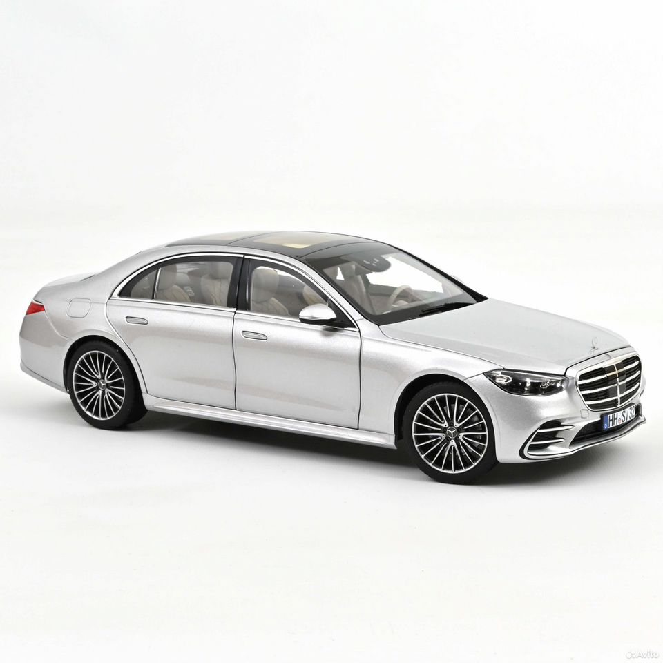 Коллекционная модель Mercedes-Benz S-Class AMG-Line 2021 1:18