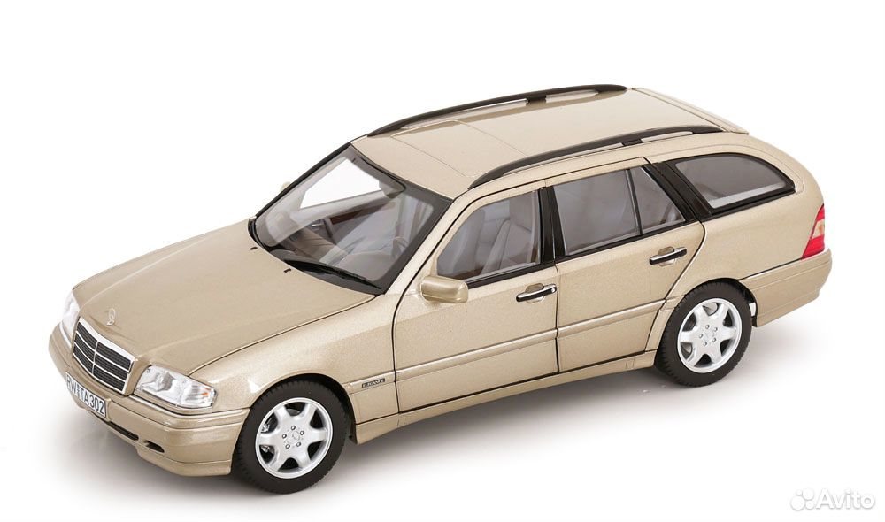 Коллекционная модель Mercedes-Benz C-Class T-Model 1997 1:18
