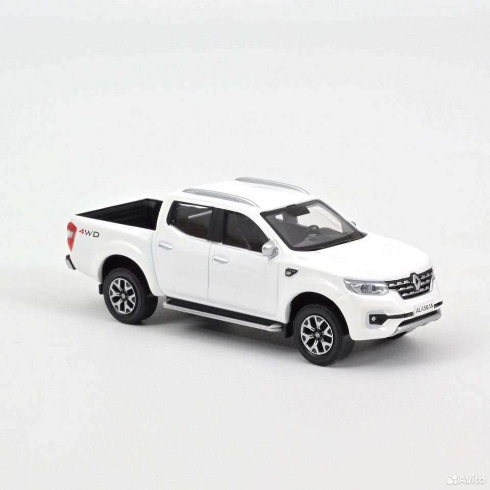 Коллекционная модель Renault Alaskan 4x4 2019 1:43 Norev