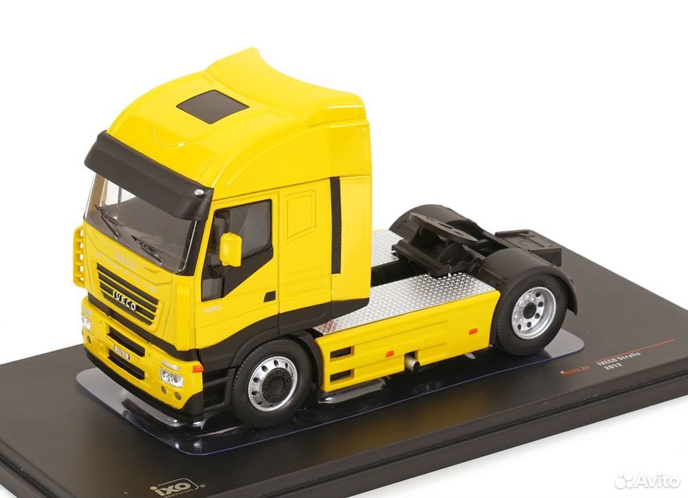 Коллекционная модель седельного тягача Iveco Stralis 2002 Yellow 1:43 IXO