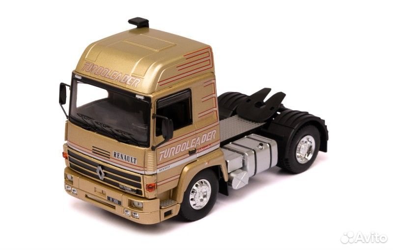 Коллекционная модель тягача Renault R390 Turboleader 1987 1:43 IXO