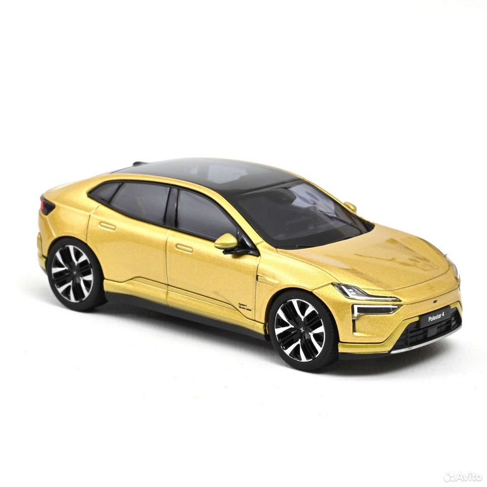 Коллекционная модель Volvo Polestar 4 2024 Gold 1:43 Norev
