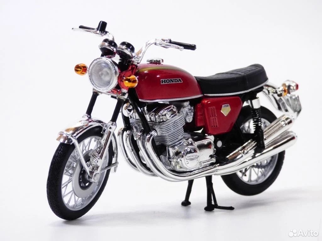 Коллекционная модель мотоцикла Honda CB750 1969 Red Metallic 1:18 Norev