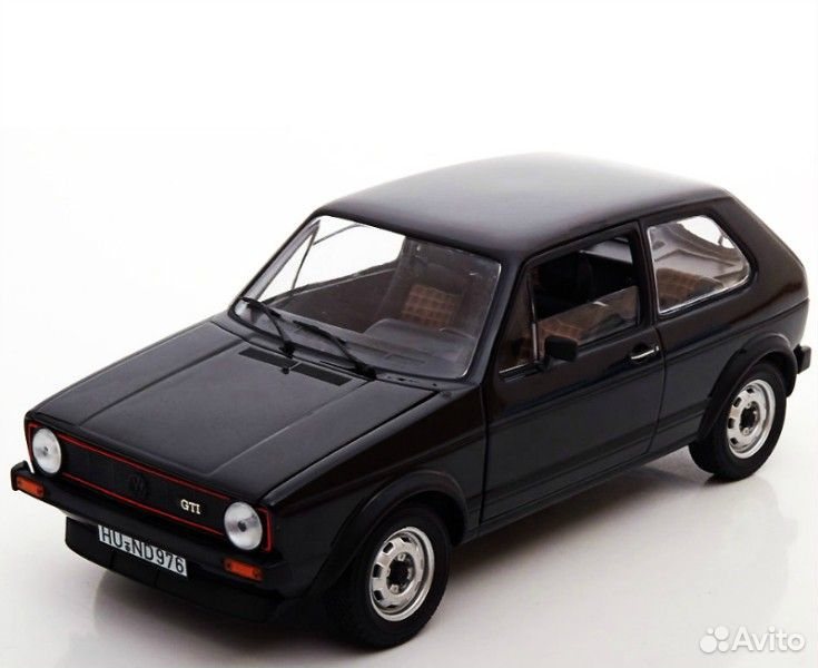 Коллекционная модель VW Golf I GTI (3-двери) 1976 Black 1:18