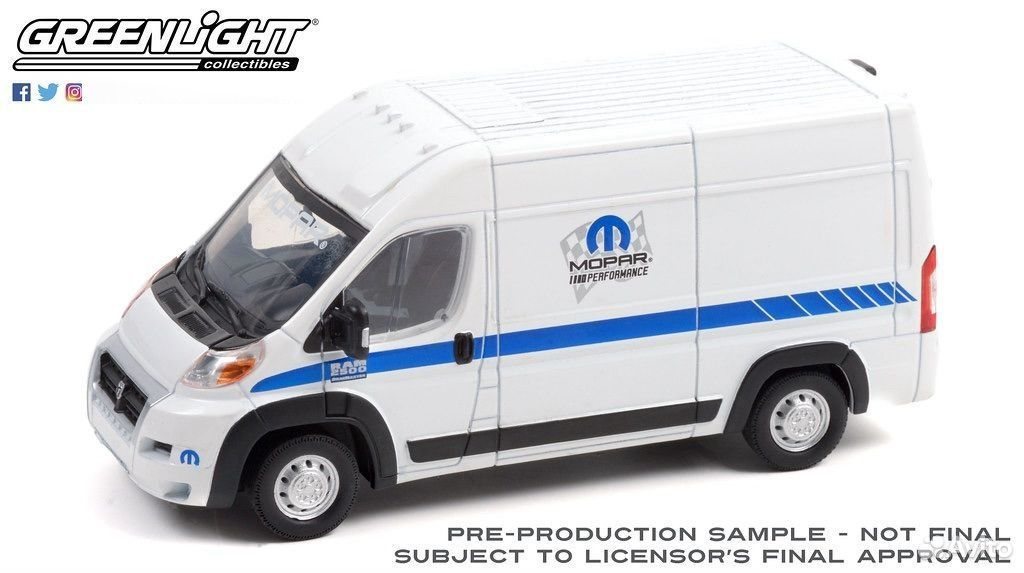 Коллекционная модель RAM ProMaster 2500 Cargo High Roof 2018 White 1:43