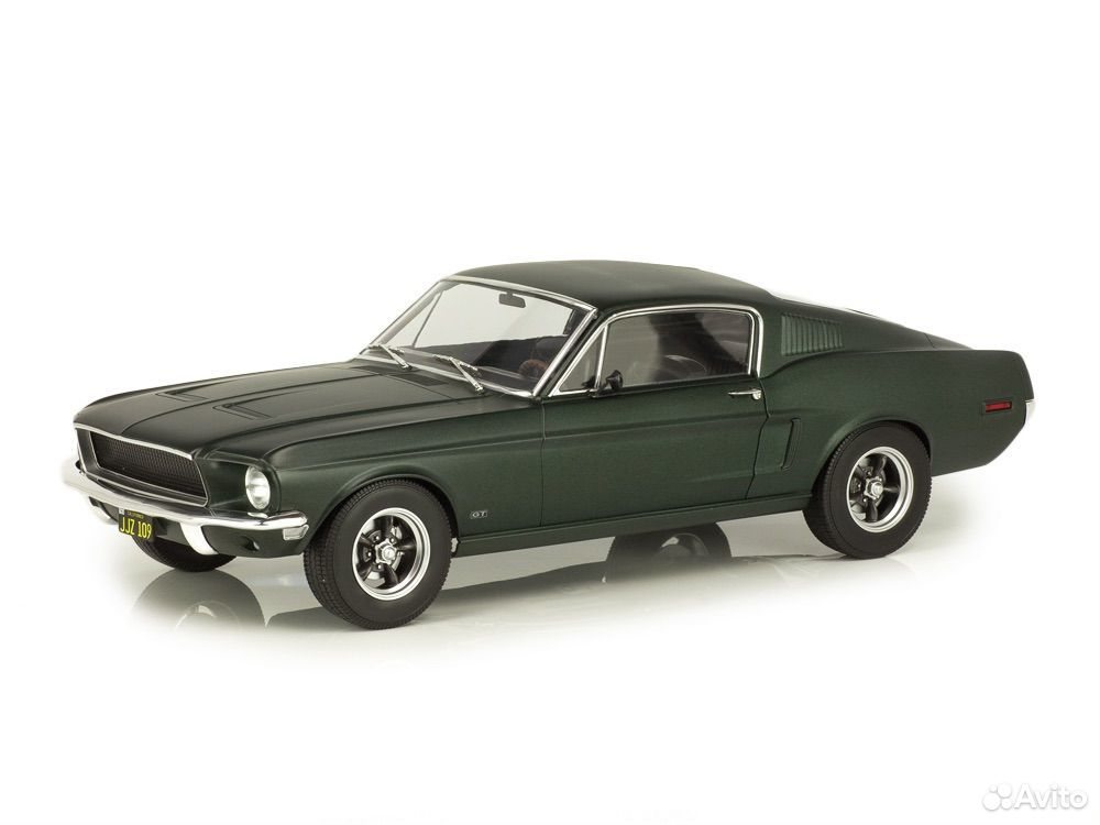 Коллекционная модель Ford Mustang GT Fastback "Bullitt" 1968 1:12