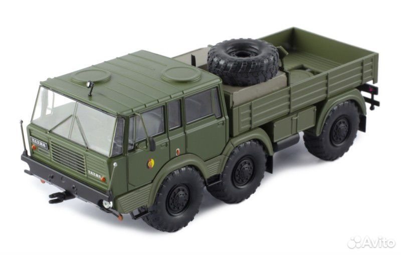 Коллекционная модель Tatra 813 TP 6x6 балластный тягач 1968 1:43