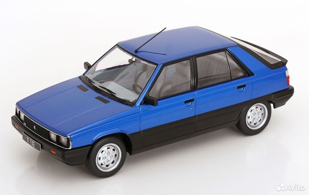 Коллекционная модель Renault 11 GTL 1985 Blue 1:18 MCG