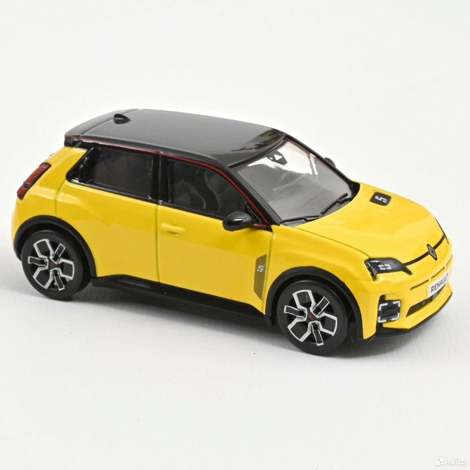 Коллекционная модель Renault 5 E-Tech 100% Electric 2024 1:43