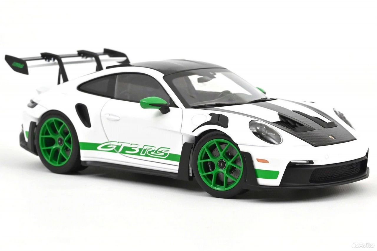 Коллекционная модель Porsche 911 GT3 RS 2022 White/Python Green 1:18