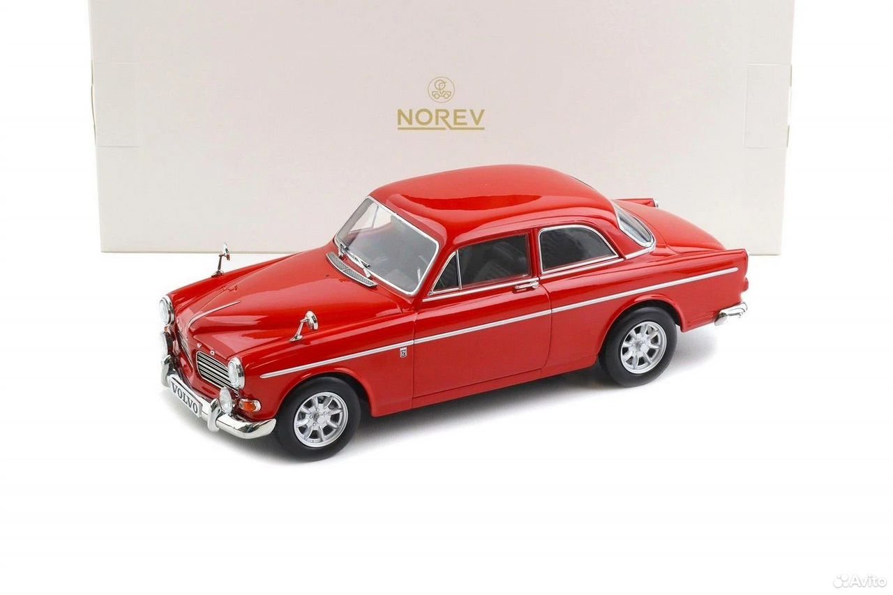 Коллекционная модель Volvo 123 GT Amazon (2 двери) 1968 Red 1:18