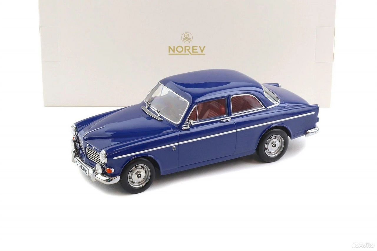 Коллекционная модель Volvo 121 Amazon (2 двери) 1966 Midnight Blue 1:18
