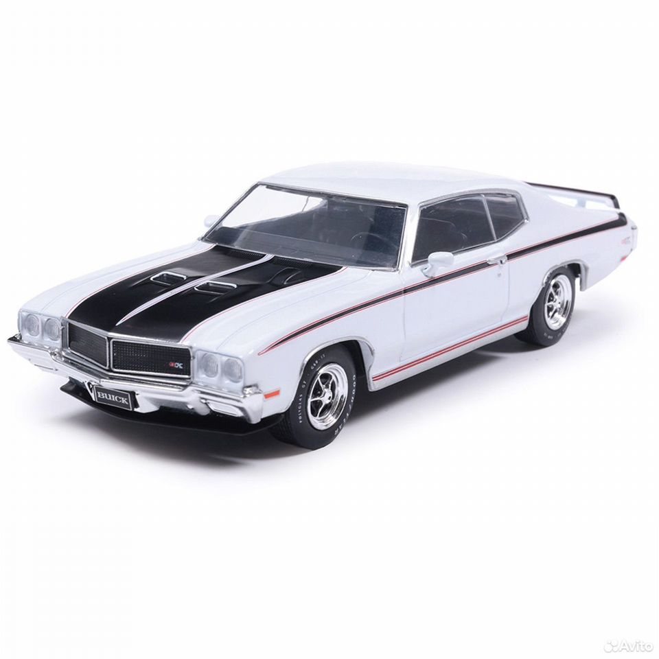 Коллекционная модель Buick GSX 1970 White/Black 1:43 Ixo America