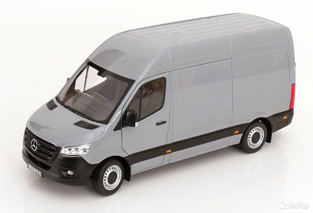 Коллекционная модель Mercedes-Benz Sprinter Van (W907) 2018 Grey 1:18