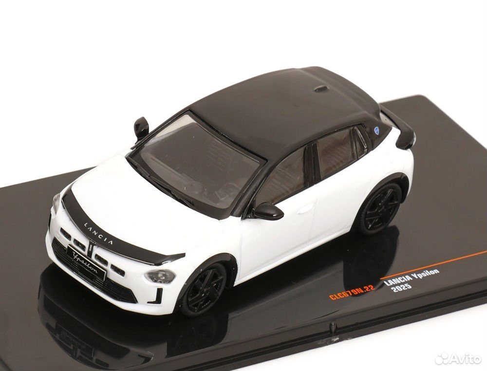 Коллекционная модель Lancia Ypsilon 2025 White/Black 1:43 IXO