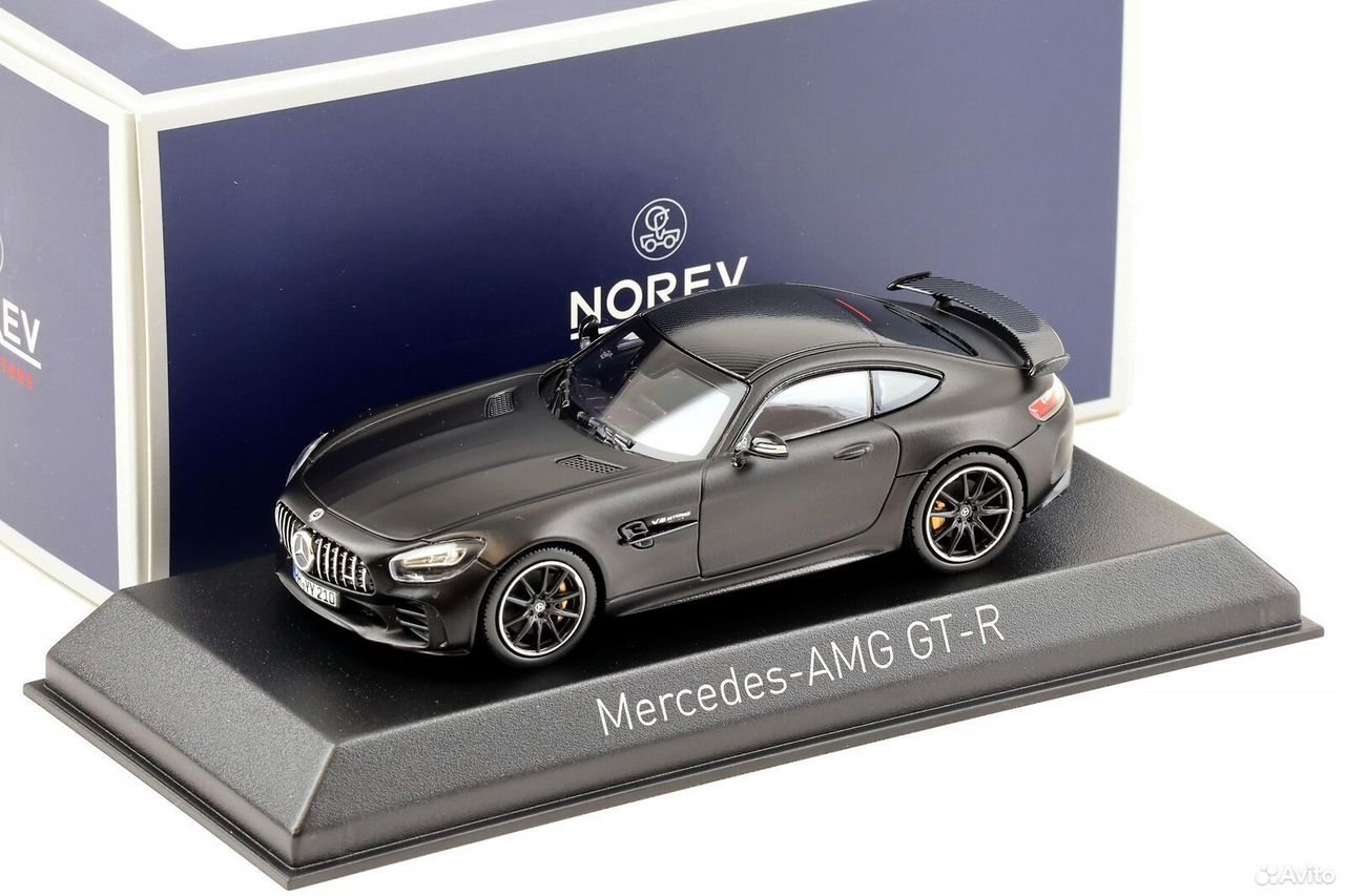 Коллекционная модель Mercedes-AMG GT-R (С190) 2019 Black Magno 1:43