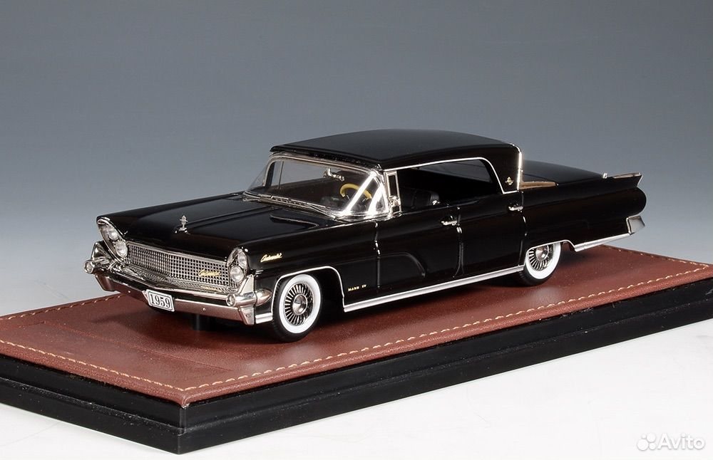 Коллекционная модель Lincoln Continental Mark IV Sedan 1959 Black 1:43