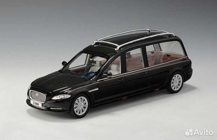 Коллекционная модель Jaguar XJ Wilcox Eagle Hearse 2014 Black 1:43