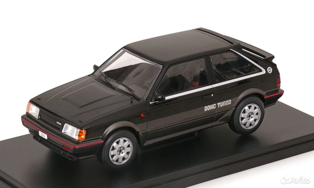 Коллекционная модель Whitebox Mazda 323 4WD Turbo 1989 1:24 IXO