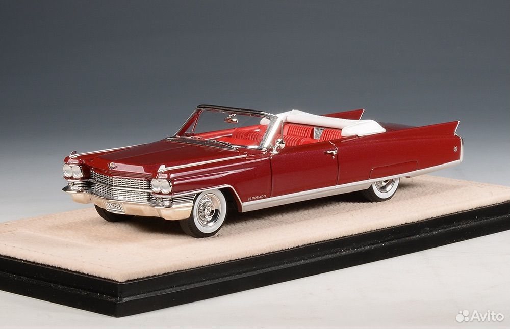 Коллекционная модель Cadillac Eldorado Biarritz 1963 1:43 GLM