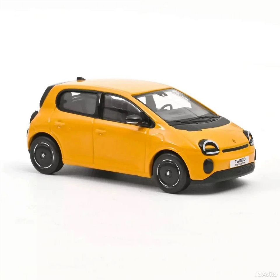 Коллекционная модель Renault Twingo E-Tech 2026 Mango Yellow 1:43