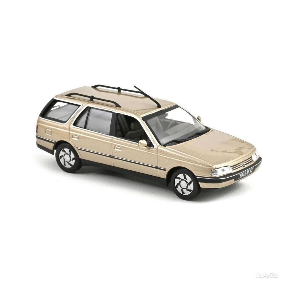 Коллекционная модель Peugeot 405 Break 1991 Mayfair Beige Metallic 1:43