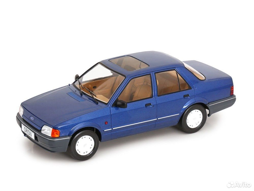 Коллекционная модель Ford Orion Mkii 1.6i 1986 Blue 1:18 MCG