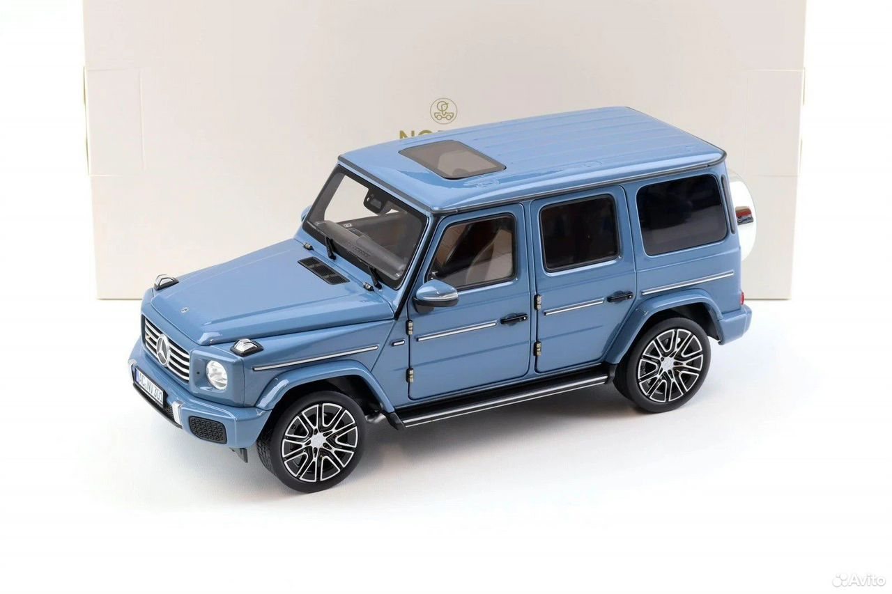 Коллекционная модель Mercedes-Benz G-class 4x4 2024 Vintage Blue 1:18